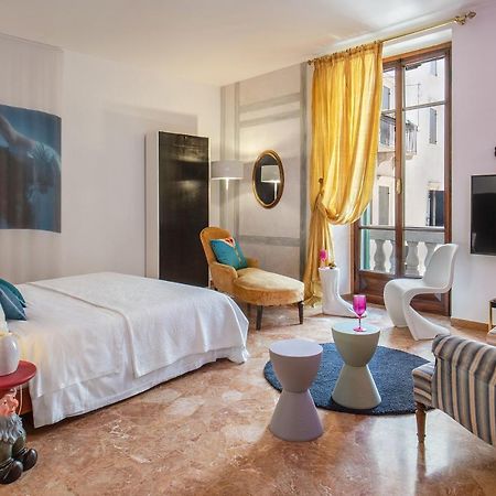 Billie'S Flat Red - Art & Design Apt In Verona Historic Centre 외부 사진
