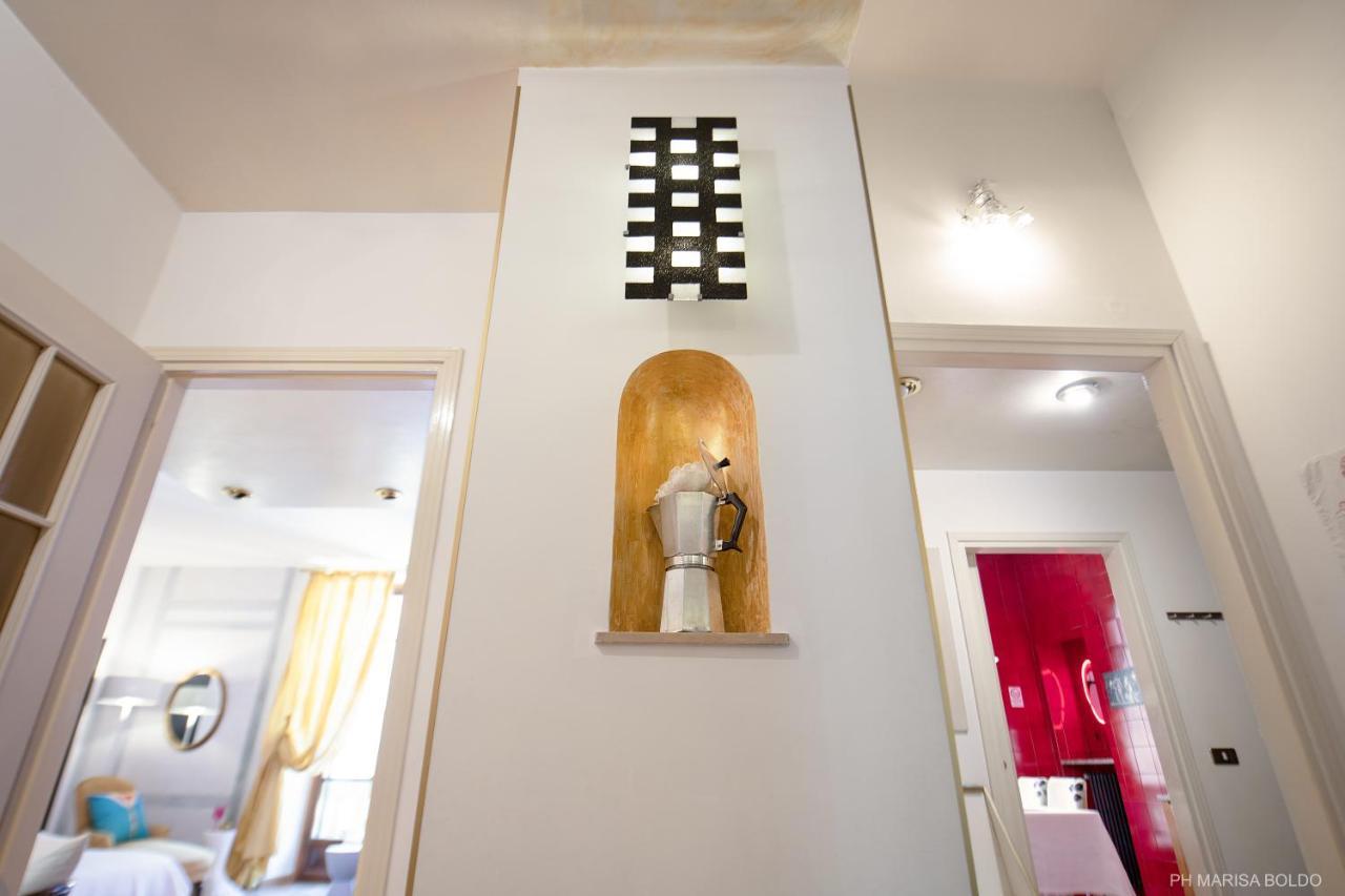 Billie'S Flat Red - Art & Design Apt In Verona Historic Centre 외부 사진