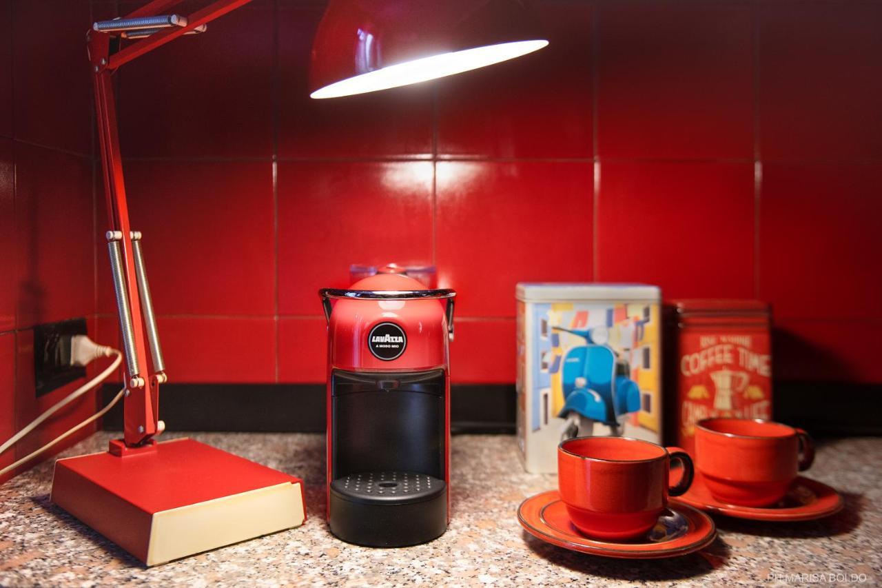 Billie'S Flat Red - Art & Design Apt In Verona Historic Centre 외부 사진